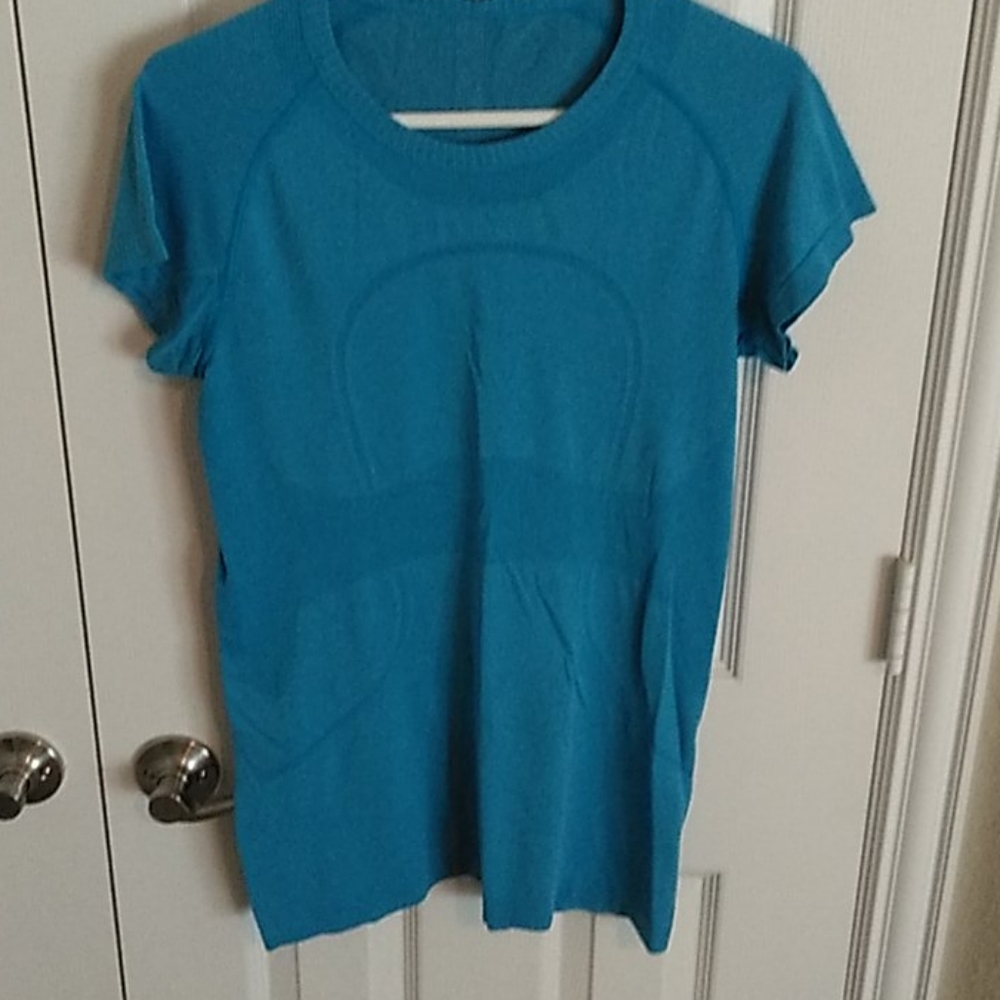 Lululemon Running short sleeve shirt